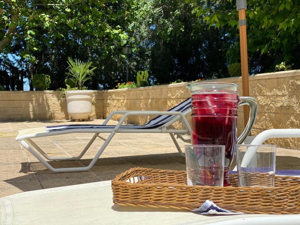 Villa Blanca Con Piscina A 15 Minutos De Toledo - Apartamentos Aloha Toledo Olías del Rey エクステリア 写真